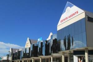 Diamond Centre - Manaba